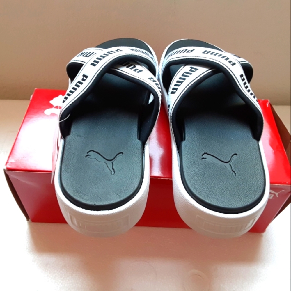 Puma - Picture 3 of 3